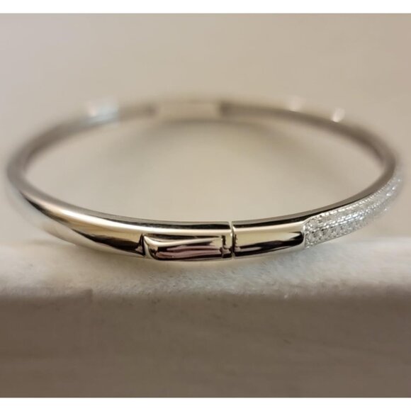 Moissanite Round Bangle Bracelet 1.30 Cttw 925 Sterling Silver NWT - Picture 7 of 10